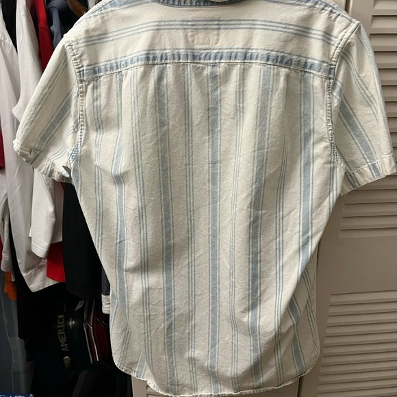 American Eagle beach button up, light blue and white, size small - Picture 2 of 3